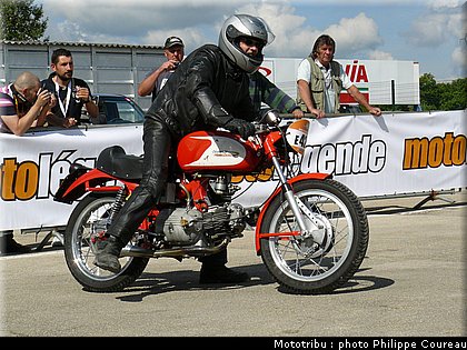 coupes_moto_legende_2011_0039.jpg