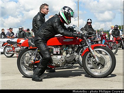 coupes_moto_legende_2011_0050.jpg