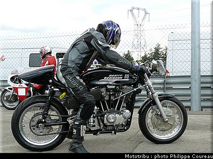 coupes_moto_legende_2011_0085.jpg