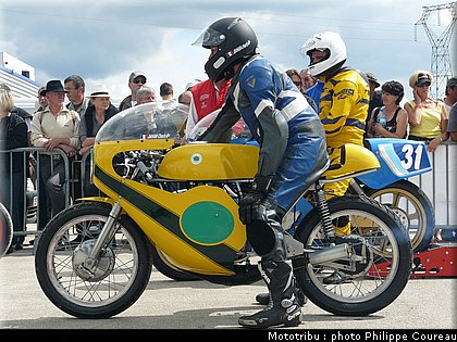 coupes_moto_legende_2011_0102.jpg