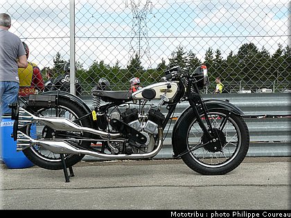 coupes_moto_legende_2011_0144.jpg
