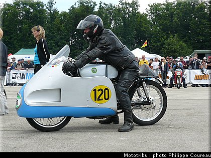 coupes_moto_legende_2011_0222.jpg