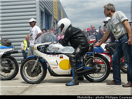 coupes_moto_legende_2011_0240.jpg