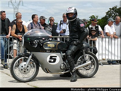 coupes_moto_legende_2011_0264.jpg