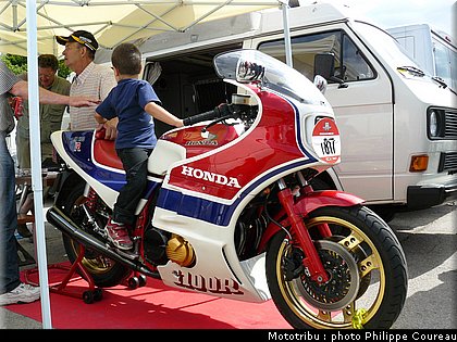 coupes_moto_legende_2011_0304.jpg
