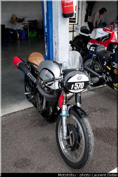 coupes_moto_legende_2011_paddock_0002
