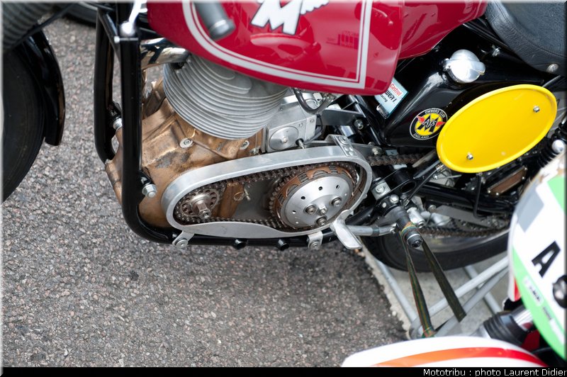 coupes_moto_legende_2011_paddock_0003