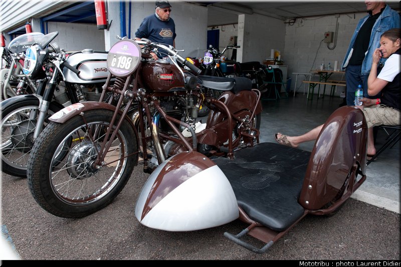 coupes_moto_legende_2011_paddock_0006