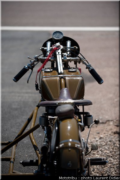 coupes_moto_legende_2011_paddock_0034