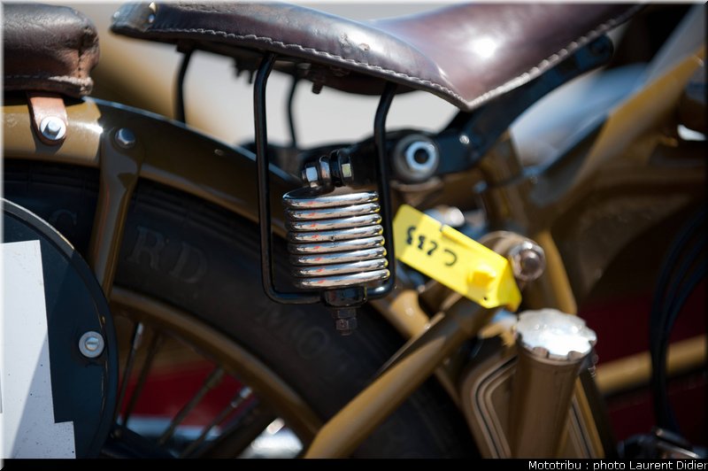 coupes_moto_legende_2011_paddock_0041