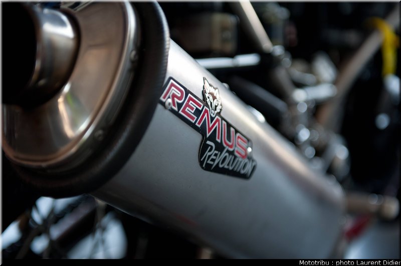 coupes_moto_legende_2011_paddock_0067