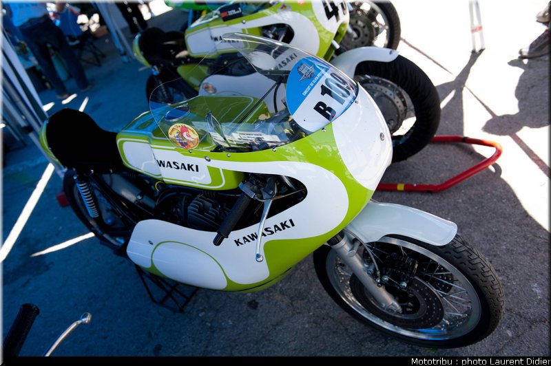 coupes_moto_legende_2011_paddock_0077