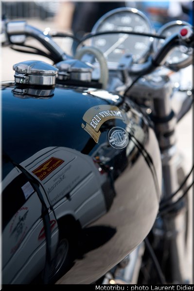 coupes_moto_legende_2011_paddock_0102
