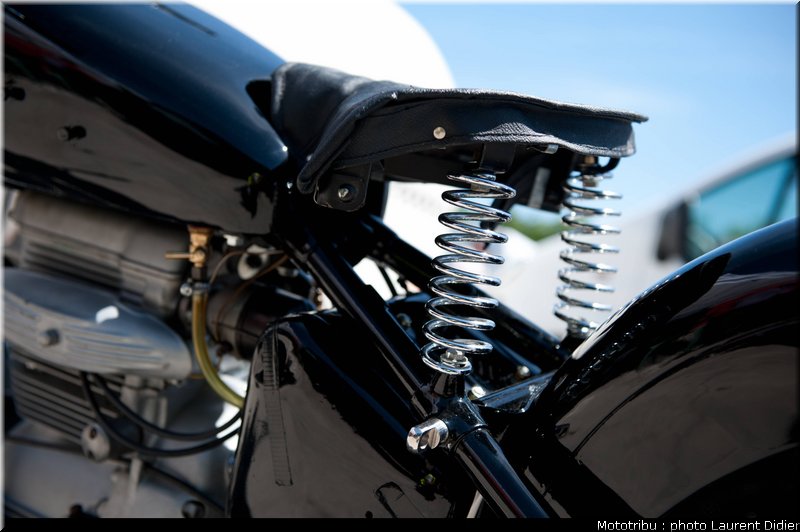 coupes_moto_legende_2011_paddock_0124