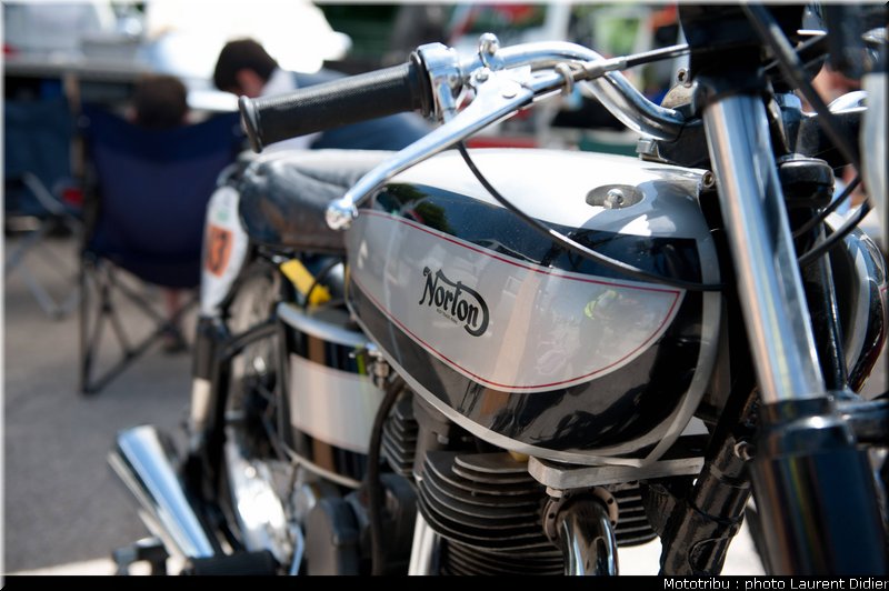 coupes_moto_legende_2011_paddock_0141