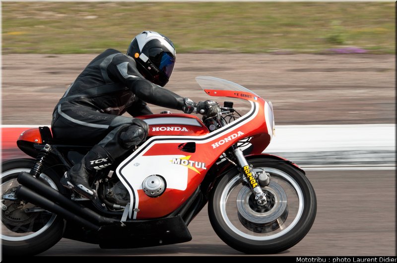 coupes_moto_legende_2011_piste_0056