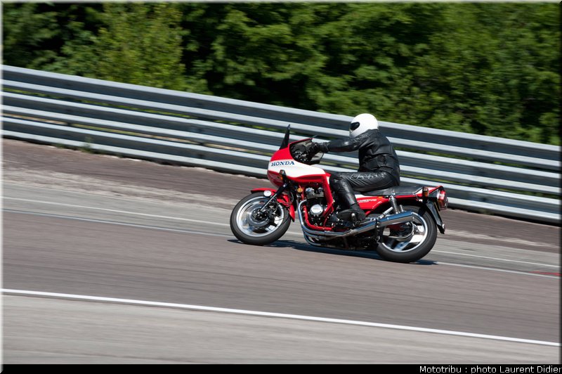coupes_moto_legende_2011_piste_0102