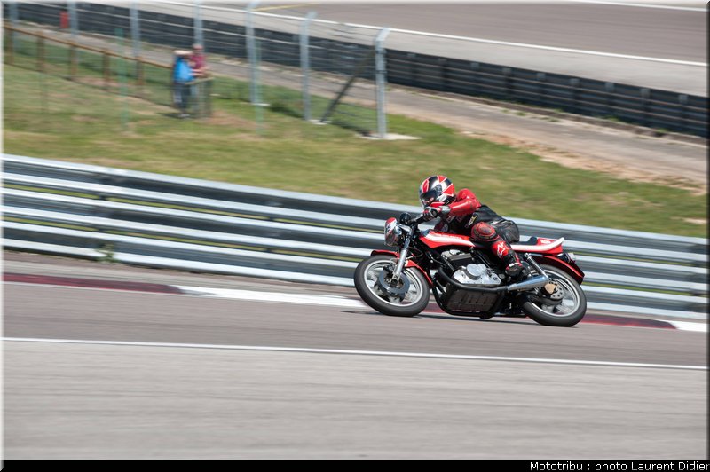 coupes_moto_legende_2011_piste_0115