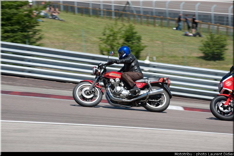 coupes_moto_legende_2011_piste_0123