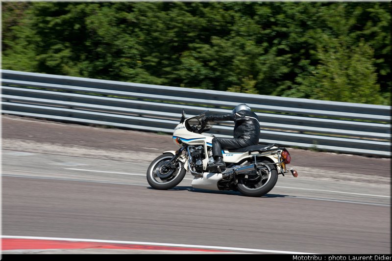 coupes_moto_legende_2011_piste_0130