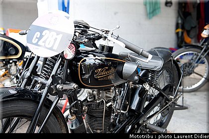 coupes_moto_legende_2011_paddock_0008.jpg