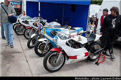 coupes_moto_legende_2011_paddock_0020.jpg