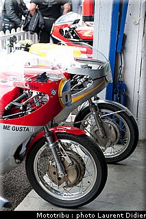 coupes_moto_legende_2011_paddock_0023.jpg