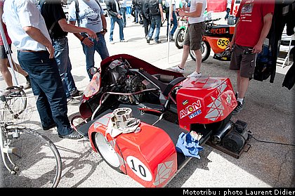 coupes_moto_legende_2011_paddock_0025.jpg