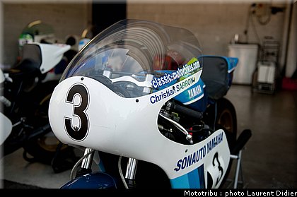 coupes_moto_legende_2011_paddock_0049.jpg