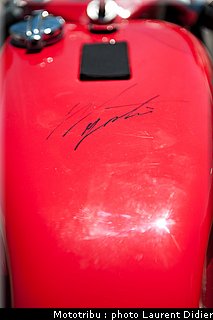 coupes_moto_legende_2011_paddock_0086.jpg