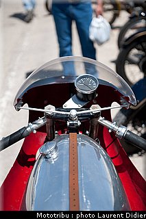 coupes_moto_legende_2011_paddock_0126.jpg