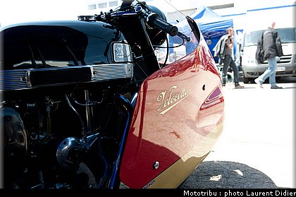 coupes_moto_legende_2011_paddock_0153.jpg