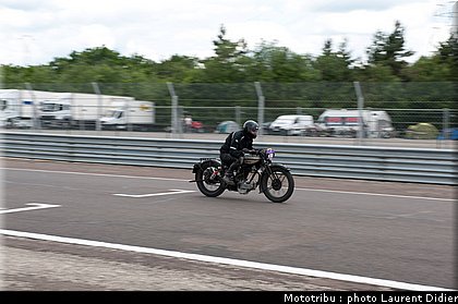 coupes_moto_legende_2011_piste_0003.jpg