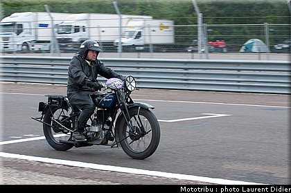 coupes_moto_legende_2011_piste_0024.jpg