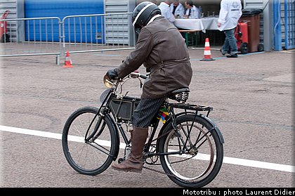 coupes_moto_legende_2011_piste_0047.jpg