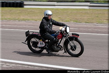 coupes_moto_legende_2011_piste_0097.jpg