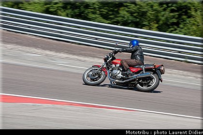 coupes_moto_legende_2011_piste_0110.jpg