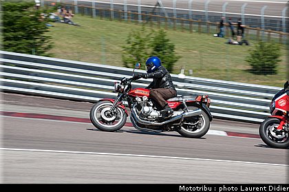 coupes_moto_legende_2011_piste_0123.jpg