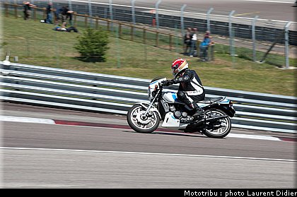 coupes_moto_legende_2011_piste_0127.jpg