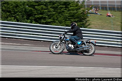 coupes_moto_legende_2011_piste_0137.jpg