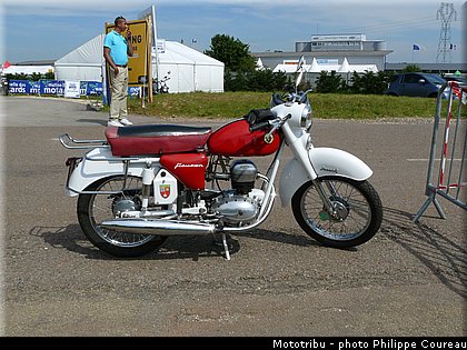 coupes_moto_legende_2012_0001.jpg