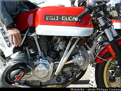 coupes_moto_legende_2012_0115.jpg