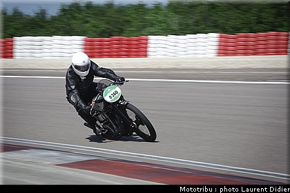 coupes_moto_legende_2012_0001.jpg