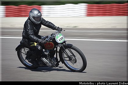 coupes_moto_legende_2012_0003.jpg