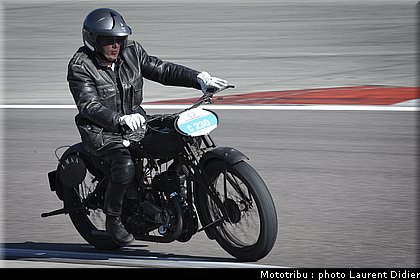 coupes_moto_legende_2012_0032.jpg