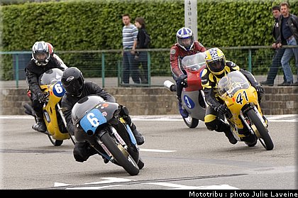 350_g1_g2_authentic350_08.jpg