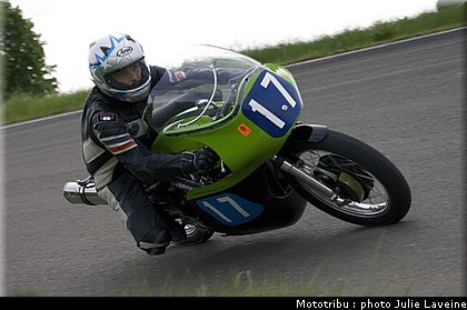 350_g1_g2_authentic350_24.jpg