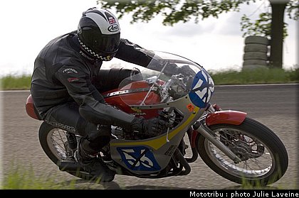 350_g1_g2_authentic350_37.jpg