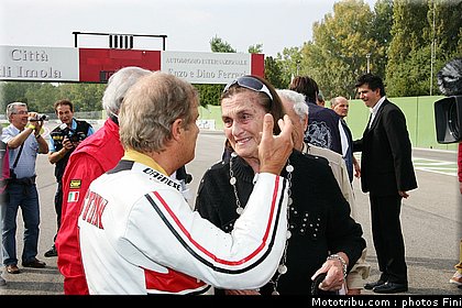 113_HM0E1524.JPG