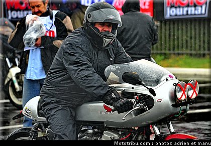 sunday_ride_classic_paddock_adrien_023_2010.JPG